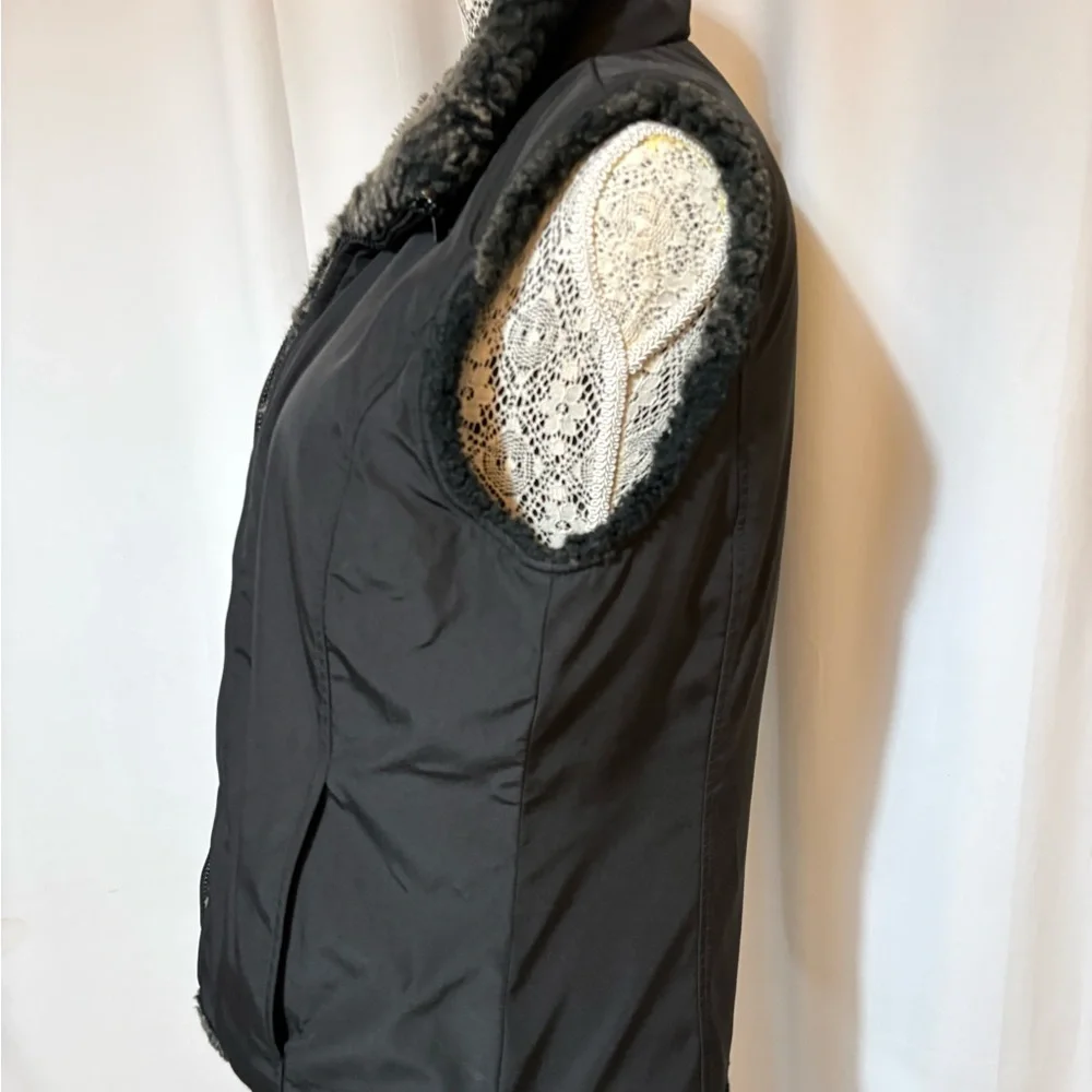 Kristen Blake Faux Fur Reversible Vest Pockets Women's Sz Med EUC - Picture 6 of 12